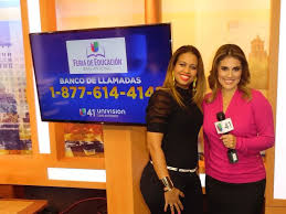 Con La Presentadora Brenda Jimenez San Antonio Tx San Antonio Univision