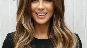 Wie ja auch z.b ein normaler zopf. Tiger Eye Hair Balayage Farbetechnik Bringt Das Haar Zum Leuchten Brigitte De