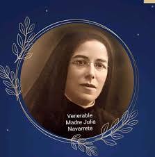 Julia Navarrete's Instagram, Twitter & Facebook