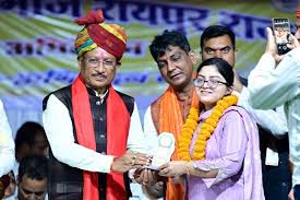 मुख्यमंत्री श्री विष्णुदेव साय आज रायपुर जिले के पारागांव में आयोजित  चन्द्रनाहू कुर्मी क्षत्रिय समाज के दो दिवसीय वार्षिक अधिवेशन में ...