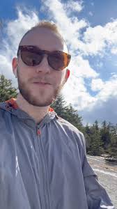 I want to find a new favorite spot! Where are some of your favorite hikes  in Maine? 🥾😎