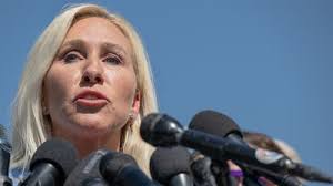 Motocyclette électrique indésirable sur la piste cyclable