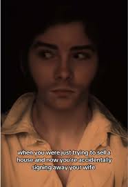 What Does Thomas Hutter Wear