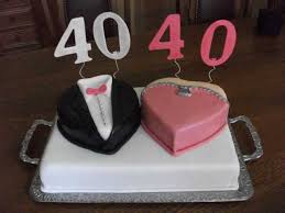 Komm, hüpf hierüber und erlern, wie du eine verrückte osterhasen torte backen kannst! 2x 40 Geburtstag Motivtorten Fotos Forum Chefkoch De