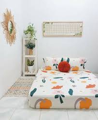 Dengan menata kamar tidur minimalis dan sederhana dengan jumlah aksesori interior dan furnitur yang secukupnya, anda dapat memaksimalkan area kamar tidur untuk relaksasi tanpa rasa sesak. 11 Cara Menata Desain Kamar Tidur Sempit Menjadi Lebih Lapang
