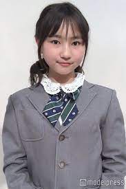 ボード 可愛い女の子 のピン