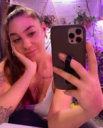 Victoria Hennessy's Instagram, Twitter & Facebook