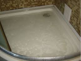 Wenn ihre badewanne verstopft ist, dann braucht es nicht zwangsläufig einen teuren abflussreiniger, um die badewanne wieder frei zu bekommen. Verstopfung