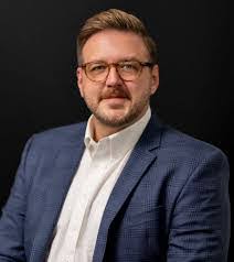 Barry Garrett's Instagram, Twitter & Facebook