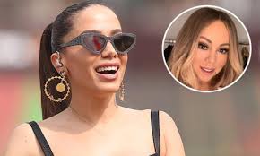 • caixa postal da anitta Anitta Got Emotional Meeting Mariah Carey