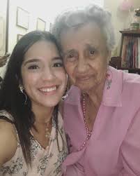 Reconocer de donde venimos nos permite identificar quiénes somos✨ Gracias  abuela🌹 Gracias por darle la vida a todo el linaje de mujeres de mi  familia, por que aunque hay hombres, cuando una