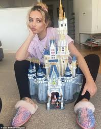 Jade thirlwall is a british singer and songwriter. Little Mix Style Blog