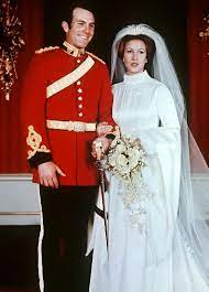 The brothers have recently allowed the gown to go on display at the kensington palace. The Royal Order Of Sartorial Splendor Wedding Wednesday Princess Anne S Gown