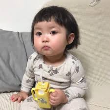 Yo, pensando que excusa inventar para no ir mañana a trabajar