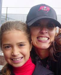 Kaitlin Hurst's Instagram, Twitter & Facebook