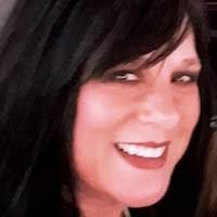 Traci Cain's Instagram, Twitter & Facebook