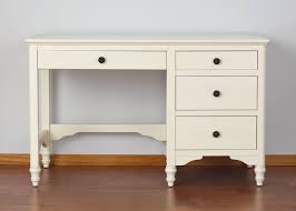 Make a break for the nuance and nostalgia of coastal décor with cottage furniture. Bellini S Cottage Desk Antique White Antique Desk Desk Office Desk