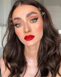 Anslee Connell (savannahredlove)