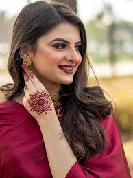 Muzna Masood Malik Age, Husband, Sister, Family & Biography