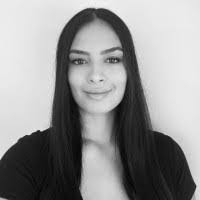 Leila Summers's Instagram, Twitter & Facebook