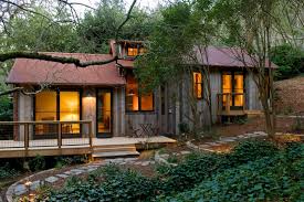 Vacation homes have central, open living areas, few or many bedrooms suitable for a couple or family with lots of friends. Small Vacation Home Plans Home And Aplliances