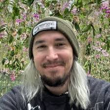 Tabitha Warren's Instagram, Twitter & Facebook