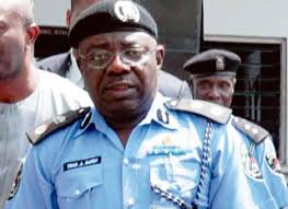 Power-drunk Lagos police commissioner orders reporter out of press briefing 