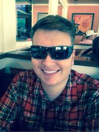 How do people graduate boot camp with E4 status?