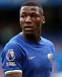 Moisés Caicedo » Record by referee