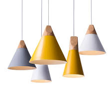 moderne bois pendentif lumieres lamparas colore en aluminium abat jour luminaire salle a manger lumieres e27 plafonnier suspension en bois suspension luminaire
