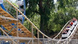 7 Oldest Amusement Parks in the U.S. | Condé Nast Traveler