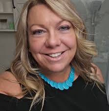 Who is a reputable and honest plumber or handy man in Sandpoint that can  help with no water coming from the hot faucet?