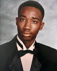 Adrian Lamar's Instagram, Twitter & Facebook