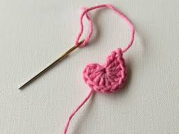 Especially for the crochet beginners the crochet flowers are the best thing to start and practice with until they master this art. How To Make A Crochet Flower