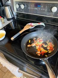 Freezing freezing is the simplest preparation for storing peppers. Starting A Lazy Morning Off Right Loving The Frozen Bell Pepper And Onion Packs That Can Be Used To Make Omelets Without All The Prep All Aldi Down To The Spatula