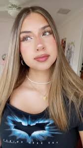 go follow @willowkpugh 🙏