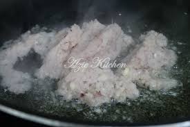Saya dulu mesti nak belajar, soal masak atau tidak, itu belakang kira. Rendang Daging Sedap Giler Azie Kitchen