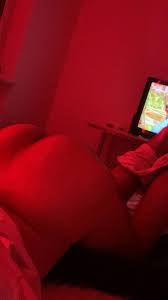 Discover Horny Gay Selfies for Quick Snaps