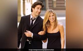 Her father is greek, and her mother was of english, irish, scottish, and italian descent. See He S Her Lobster Twitter S Aha Moment After Jennifer Aniston David Schwimmer Rumours
