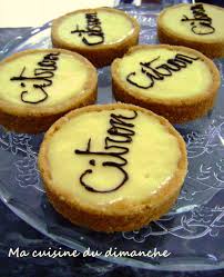 La Tarte Au Citron Est Une De Mes Tartes Preferees Je L Aime Bien Acidulee Cremeuse Et Pas Trop Sucree Je Mini Tarte Tartelettes Citron Recette Pate Sablee