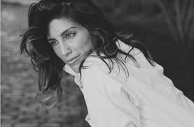 Femaleagent stunning and ready for new experiences. Jennifer Esposito Wikipedia