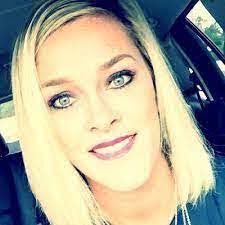 Dana Timms's Instagram, Twitter & Facebook