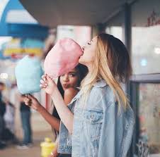 12 Ridiculously Cute Photos To Take With Your Best Friend This Summer Project Inspired Friends Photography Friend Photoshoot Best Friend Pictures