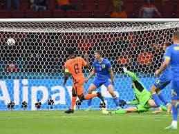 Patrick van aanholt, frenkie de jong, georginio wijnaldum, marteen de roon. Revive La Victoria De Holanda Sobre Ucrania