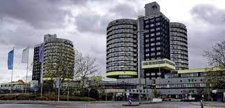 Check spelling or type a new query. Dunkle Wolken Uber Munster