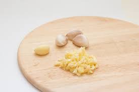 Knoblauch Sud Gegen Mehltau Ansetzen Und Ausbringen