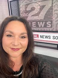 Kendra Nichols's Instagram, Twitter & Facebook