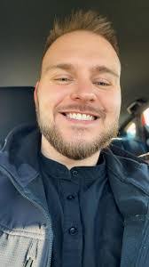 Tammy Sampson's Instagram, Twitter & Facebook