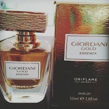 Seni Hidup Yang Penuh Keindahan Sentuhan Mewah Orange Blossom Luxury Essenza Dipadukan Aroma Floral Woody Untuk Menginspirasi Indahnya Hidup Parfum Wewangian