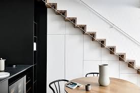 This unique architectural balustrade system is available in horizontal or vertical for both timber and metal posts or combined. Adhering To Wire Balustrade Regulations Tensile Design Construct